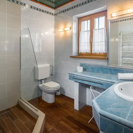 Semesterbostad With Sea View *