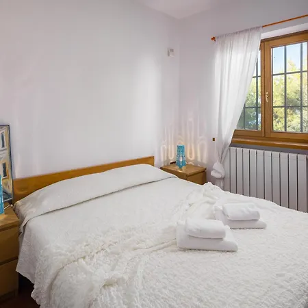 With Sea View Semesterbostad Vrsar