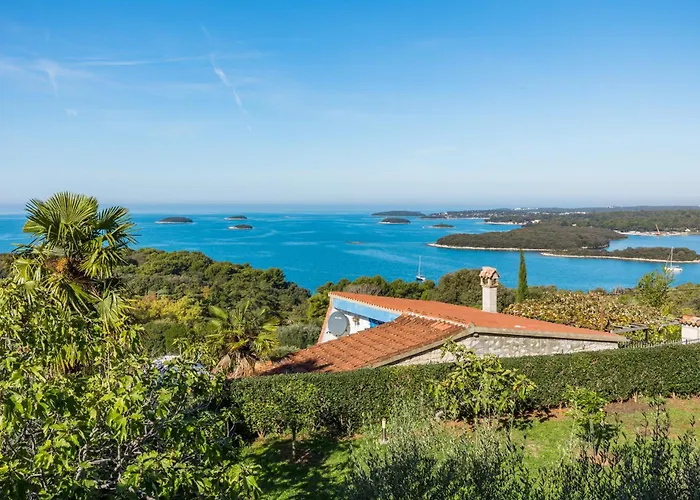 With Sea View * 弗尔萨尔